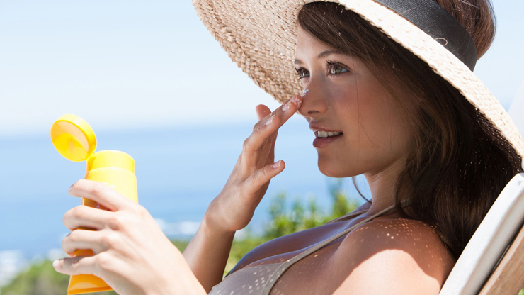 La protezione dal sole è su misura, filtri, vitamine e minerali